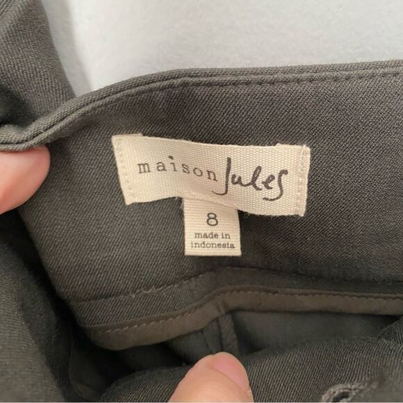 Maison Jules Women’s Flat Front Shorts Urban Olive size 8 - Picture 2 of 3